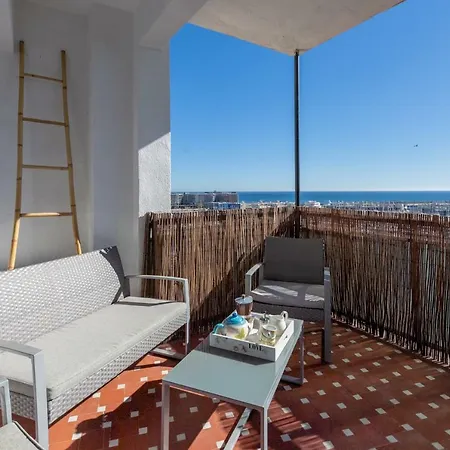 Skylights Explanada 25 Sea View Apartament